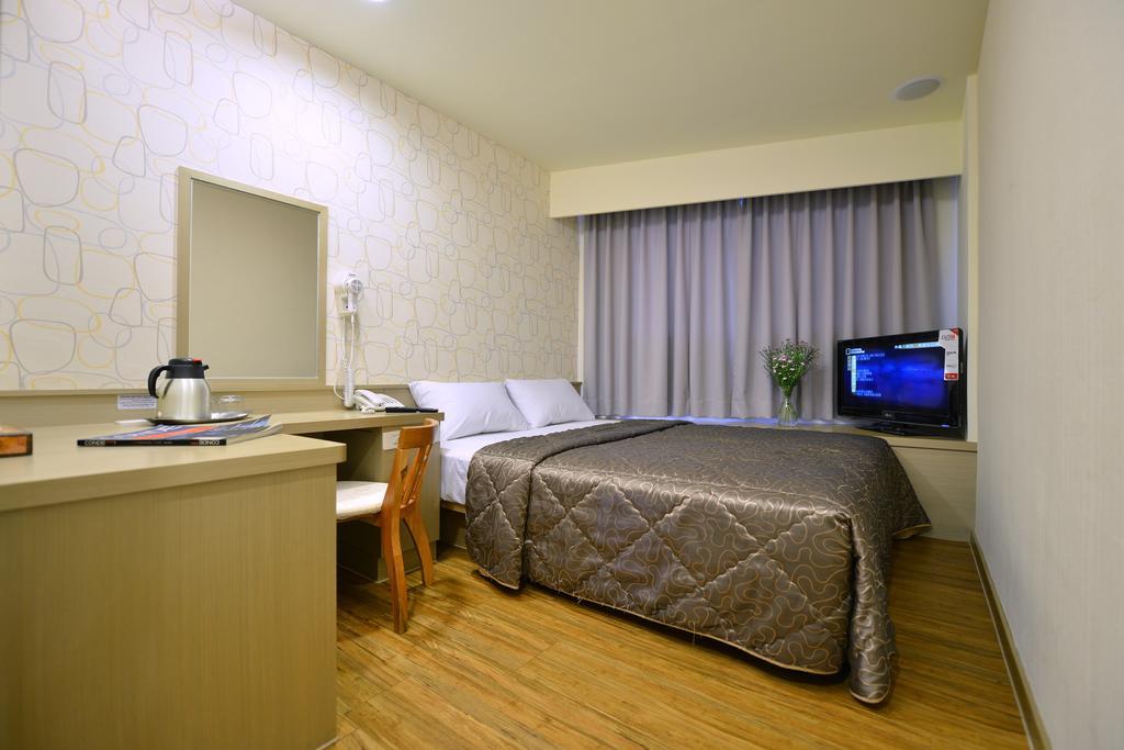 Ing Wang Hotel Tainan Exterior photo