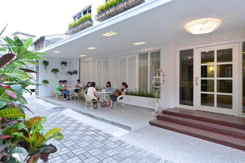 Ing Wang Hotel Tainan Exterior photo